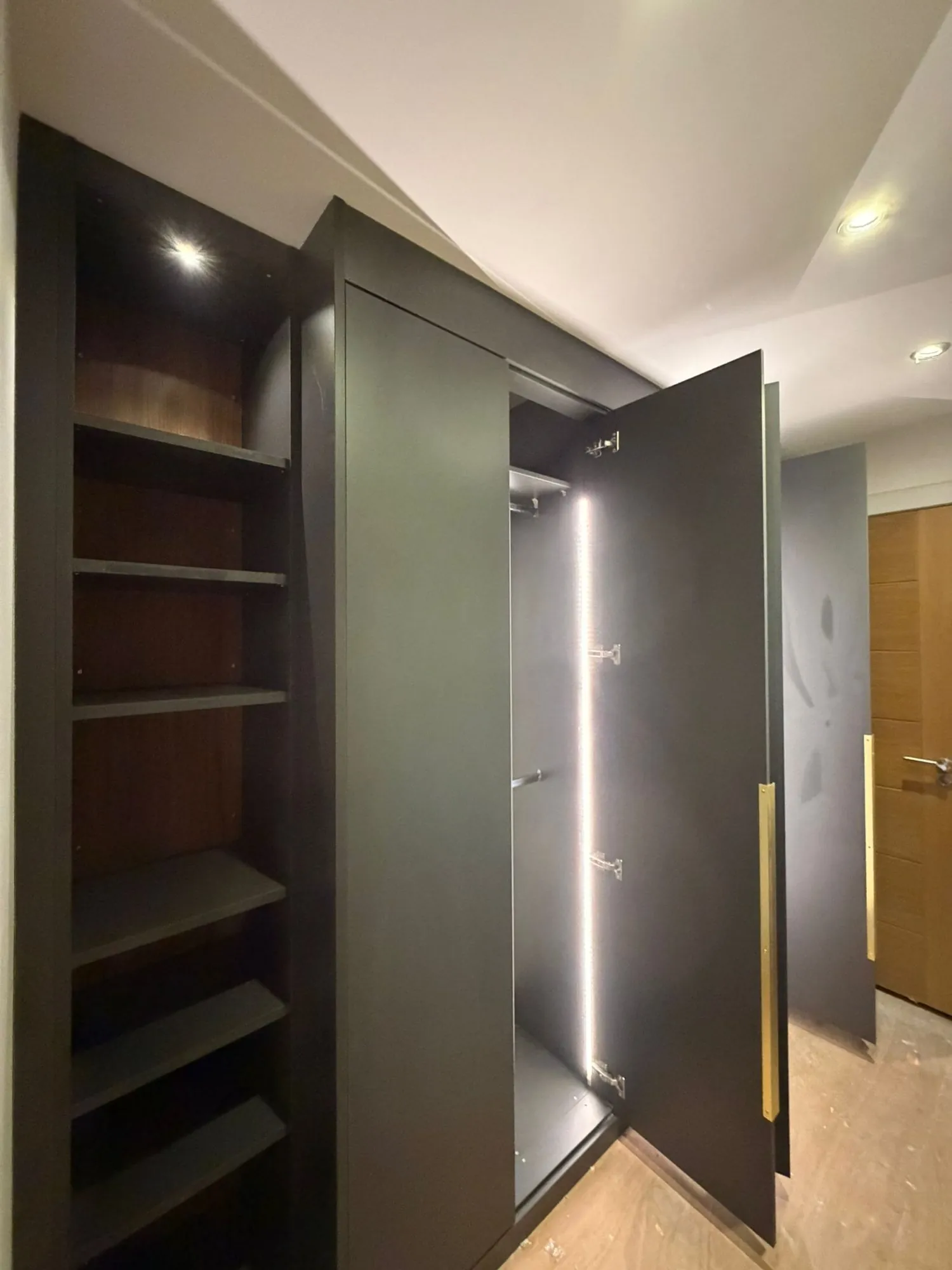 Panelled hallway joinery